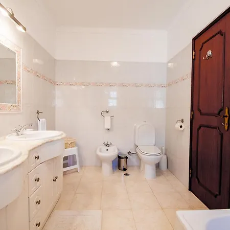 Casa Filipa Full House - Spacious With Private Pool & Jacuzzi * Carvoeiro (Lagoa)