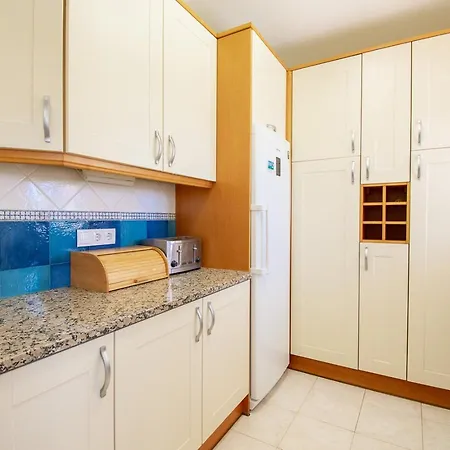 Casa Filipa Full House - Spacious With Private Pool & Jacuzzi Villa *