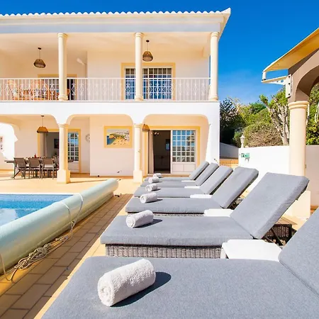Casa Filipa Full House - Spacious With Private Pool & Jacuzzi
