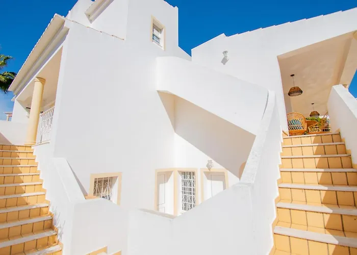 Casa Filipa Full House - Spacious With Private Pool & Jacuzzi Villa