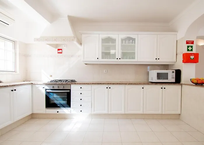 Casa Filipa Full House - Spacious With Private Pool & Jacuzzi Villa *