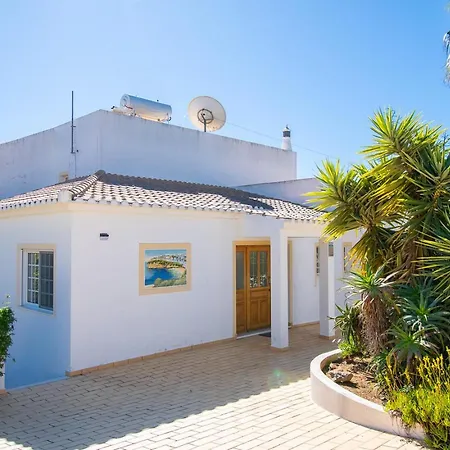 Casa Filipa Full House - Spacious With Private Pool & Jacuzzi