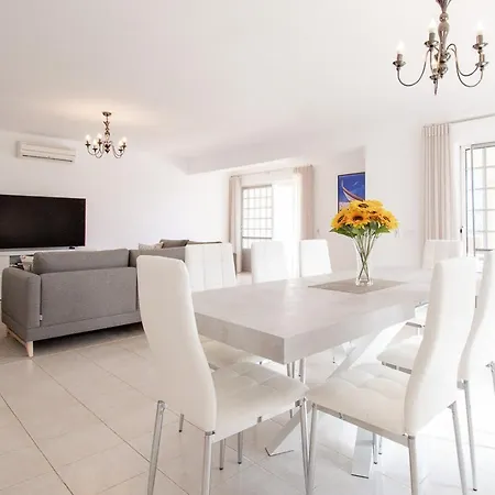 别墅 Casa Filipa Full House - Spacious With Private Pool & Jacuzzi 卡武埃鲁