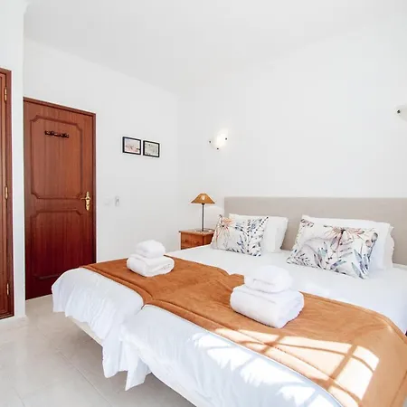 Casa Filipa Full House - Spacious With Private Pool & Jacuzzi Villa