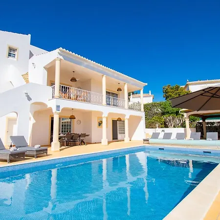 Casa Filipa Full House - Spacious With Private Pool & Jacuzzi
