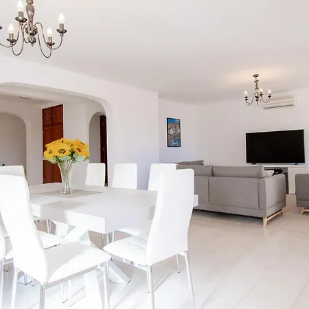 Casa Filipa Full House - Spacious With Private Pool & Jacuzzi Willa Carvoeiro (Lagoa)